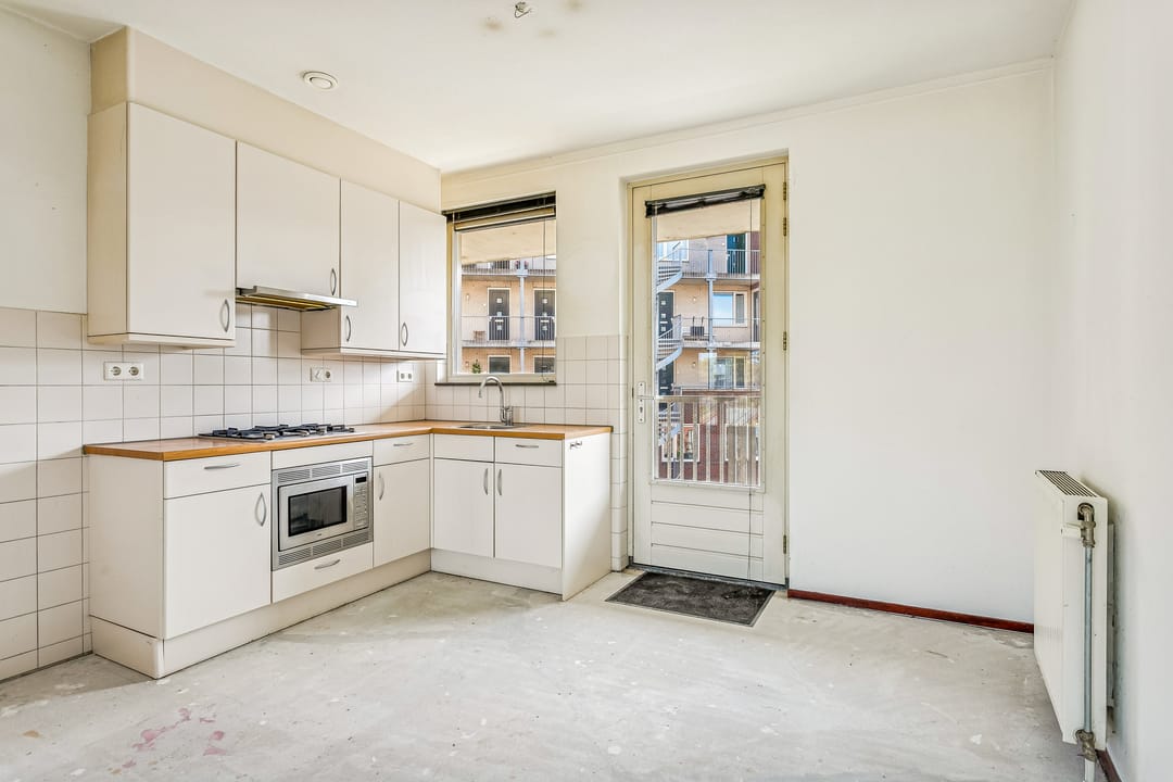 Photo 16 of Frontonstraat 53
