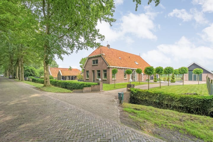 Vrijstaande woning te koop: Westvierdeparten 19, Steggerda