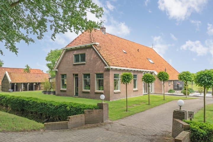 Vrijstaande woning te koop: Westvierdeparten 19, Steggerda