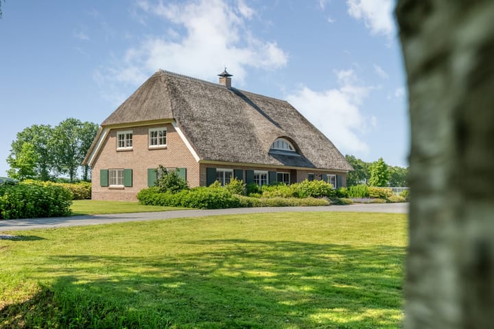De Hullen 15, Drijber