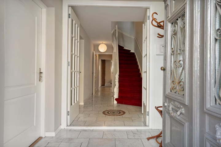 Tussenwoning te koop: Prins Hendrikstraat 18, 'S-Gravenhage