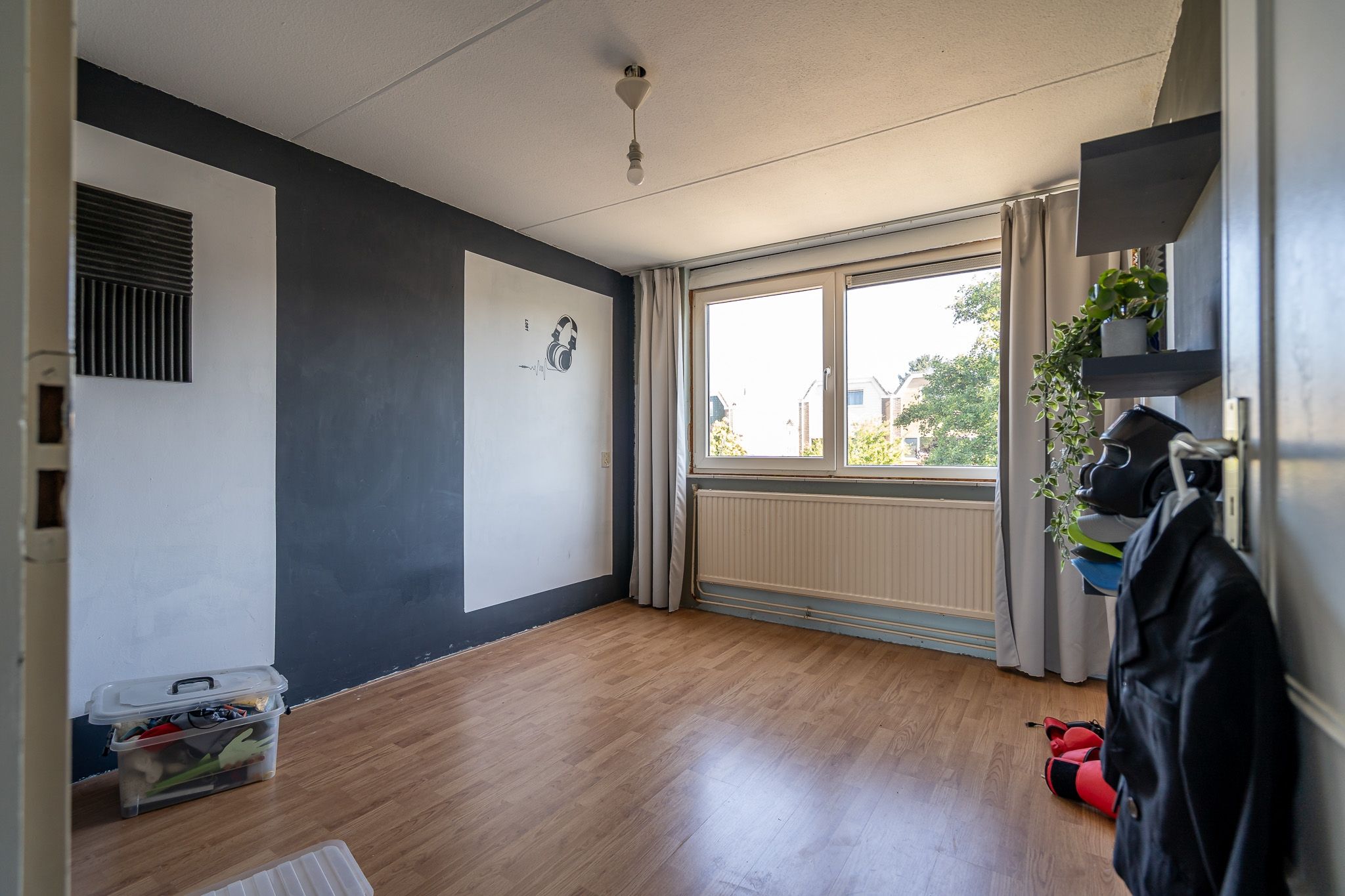 Photo 9 of Doorzwin 2448