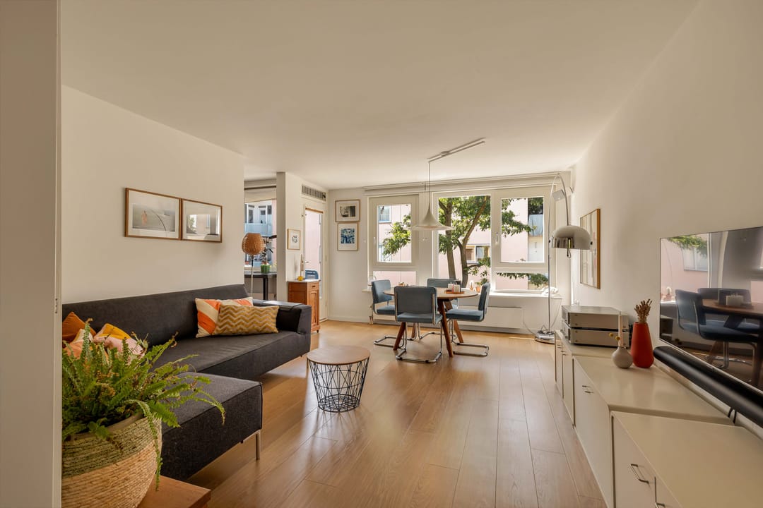 Photo 2 of J.C. van Epenstraat 36
