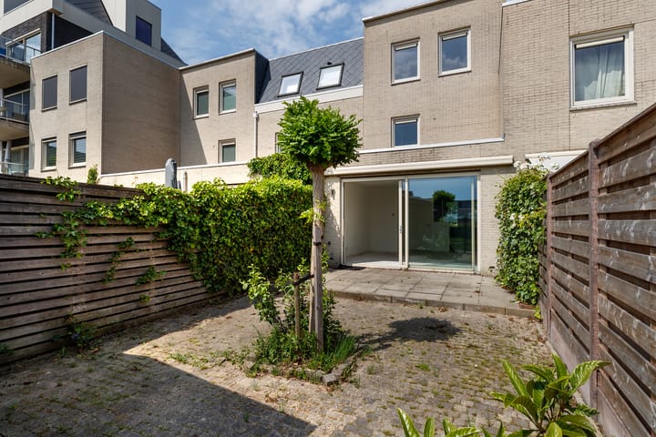Tussenwoning te koop: De Vuursche 126, Vleuten
