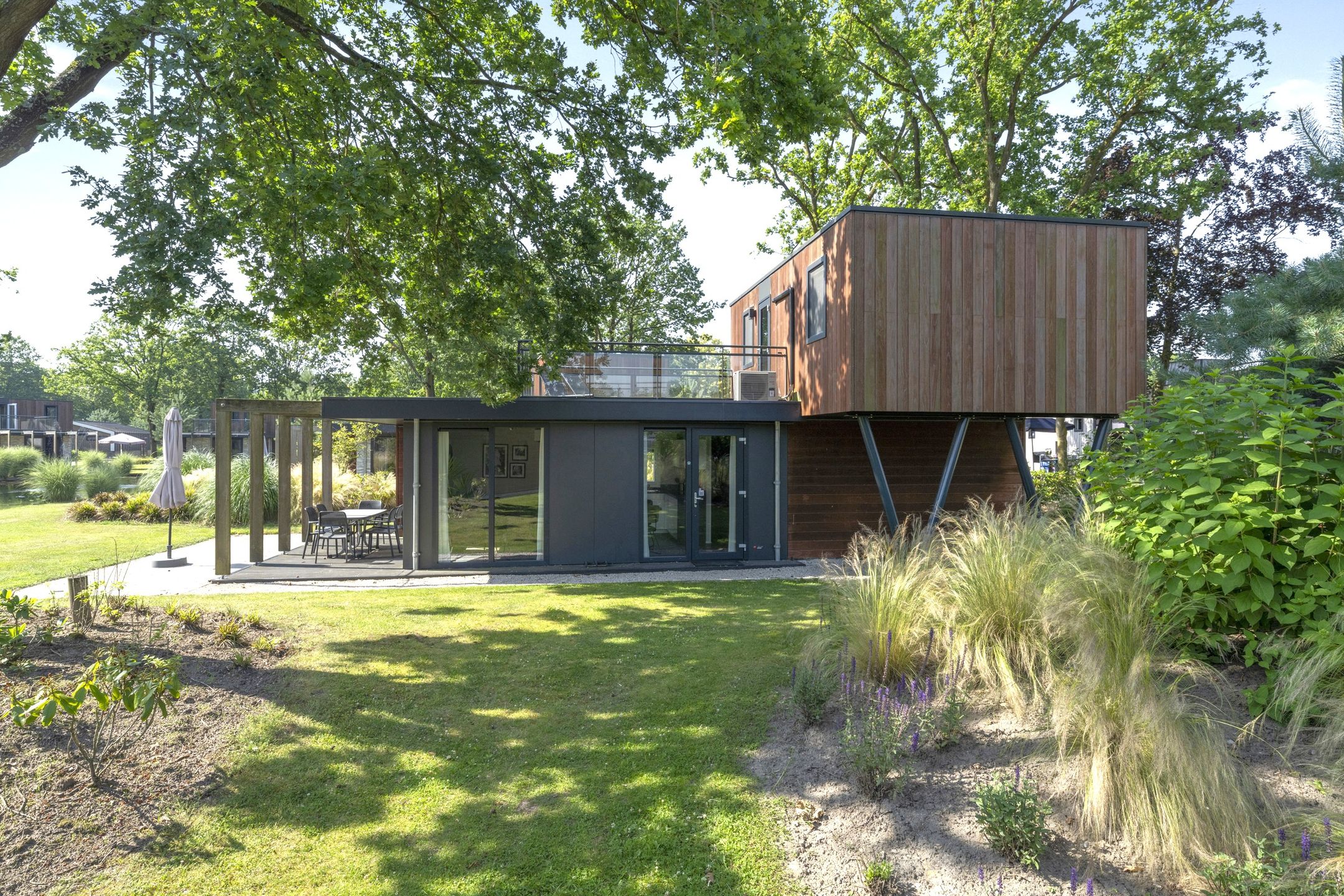 4-bedroom freehold villa in Kaatsheuvel — photo 1 of 5