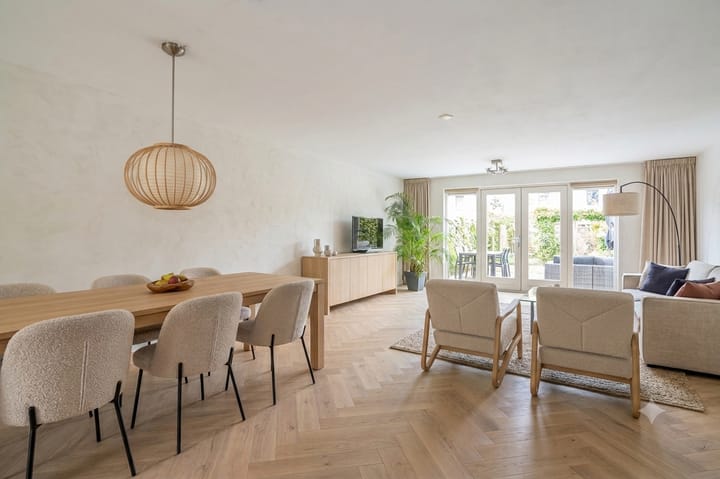 Tussenwoning te koop: Roeibaan 38, 'S-Gravenhage