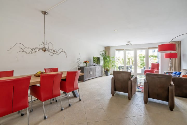 Tussenwoning te koop: Roeibaan 38, 'S-Gravenhage