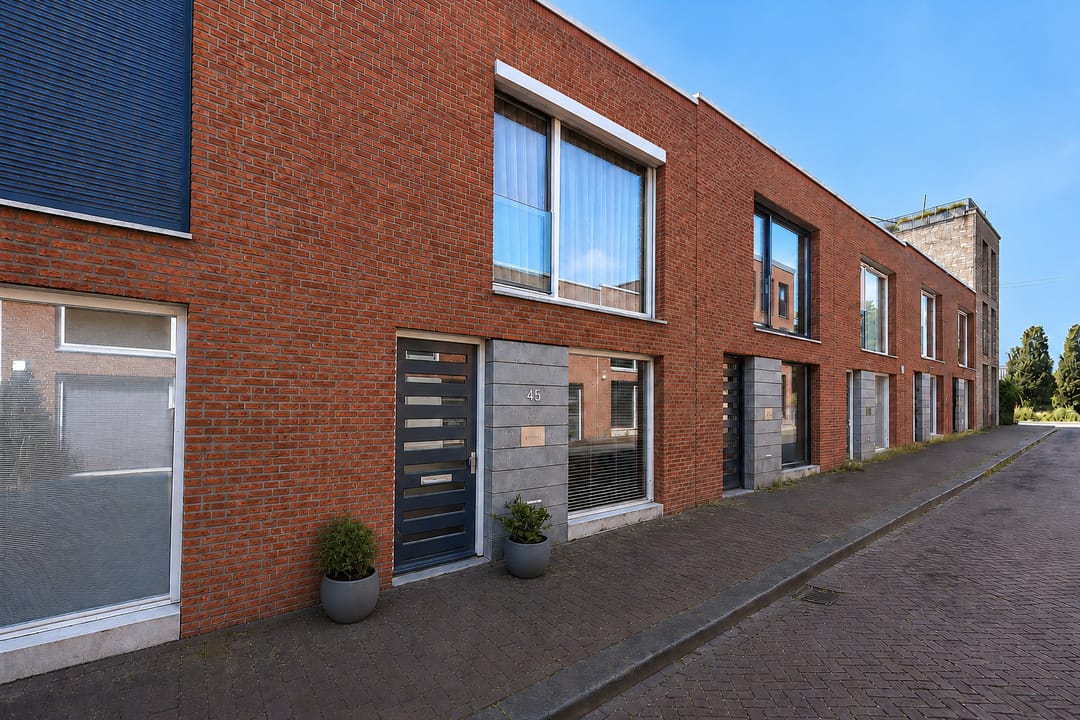 Foto 1 van Harlingenstraat 45