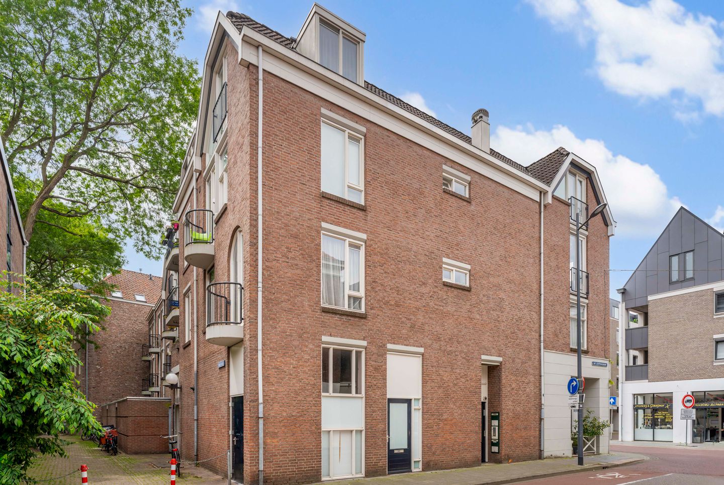 View photo 3 of Orthenstraat 43-47