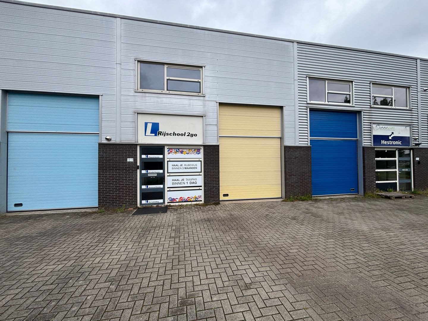 View photo 2 of David Ricardostraat 13-3