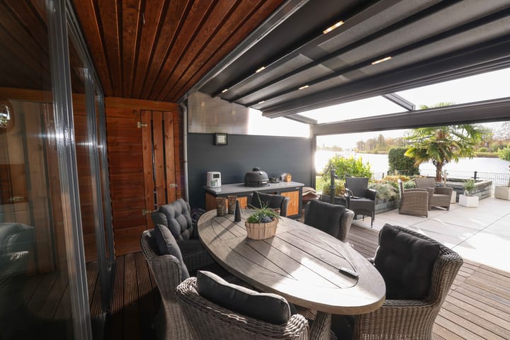 Tussenwoning te koop: Lorentzbaan 8, Nieuwegein