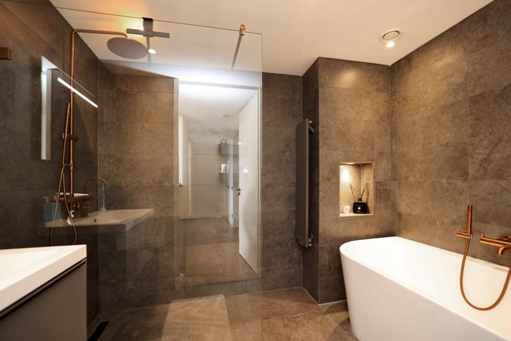 Tussenwoning te koop: Lorentzbaan 8, Nieuwegein