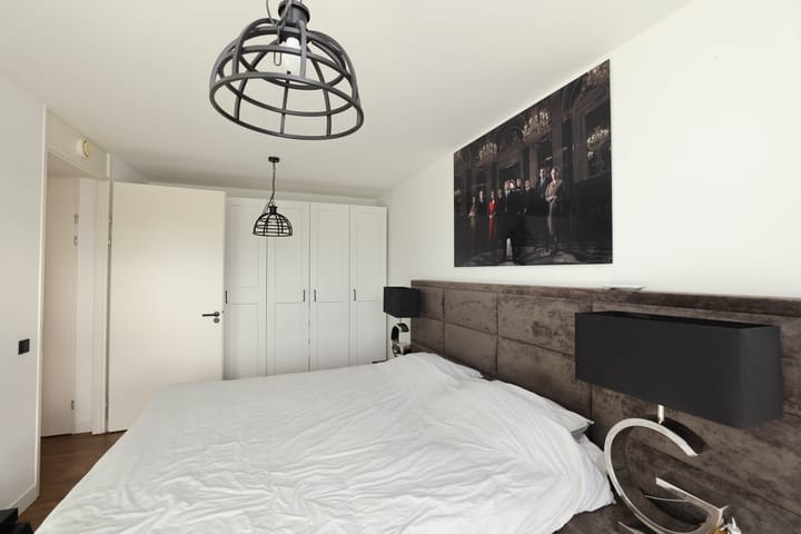 Tussenwoning te koop: Lorentzbaan 8, Nieuwegein