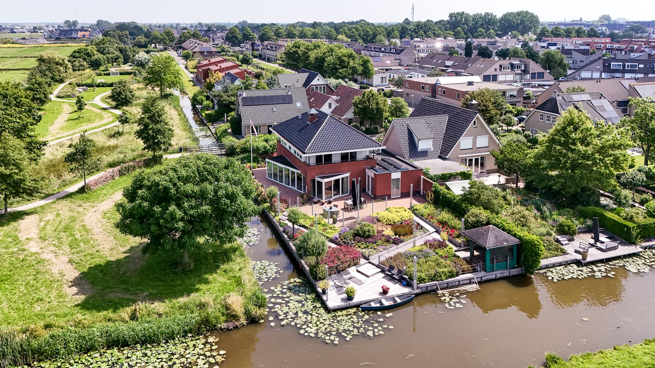 Foto 66 van Aambeeld 13