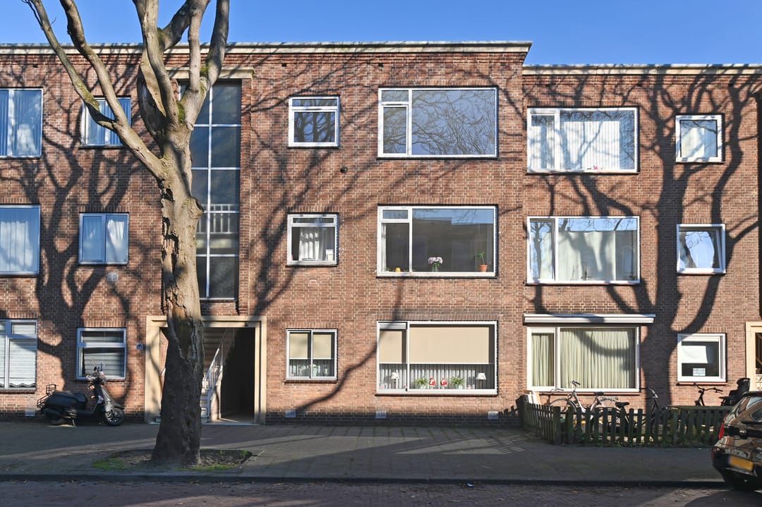 Photo 1 of IJsselsteinstraat 38