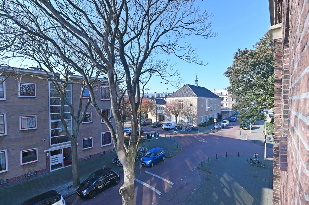 Photo 11 of IJsselsteinstraat 38