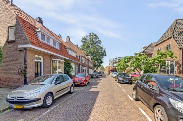 Foto 2 van Kamperfoeliestraat 15