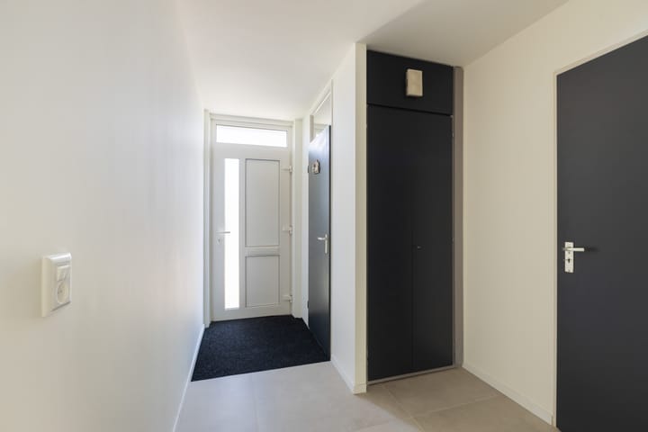 Tussenwoning te koop: Mahonie 139, Dordrecht