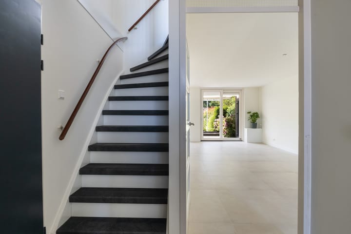 Tussenwoning te koop: Mahonie 139, Dordrecht