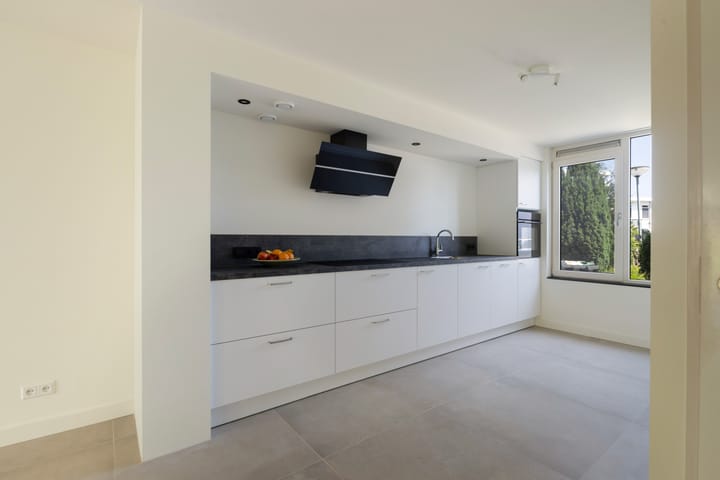 Tussenwoning te koop: Mahonie 139, Dordrecht