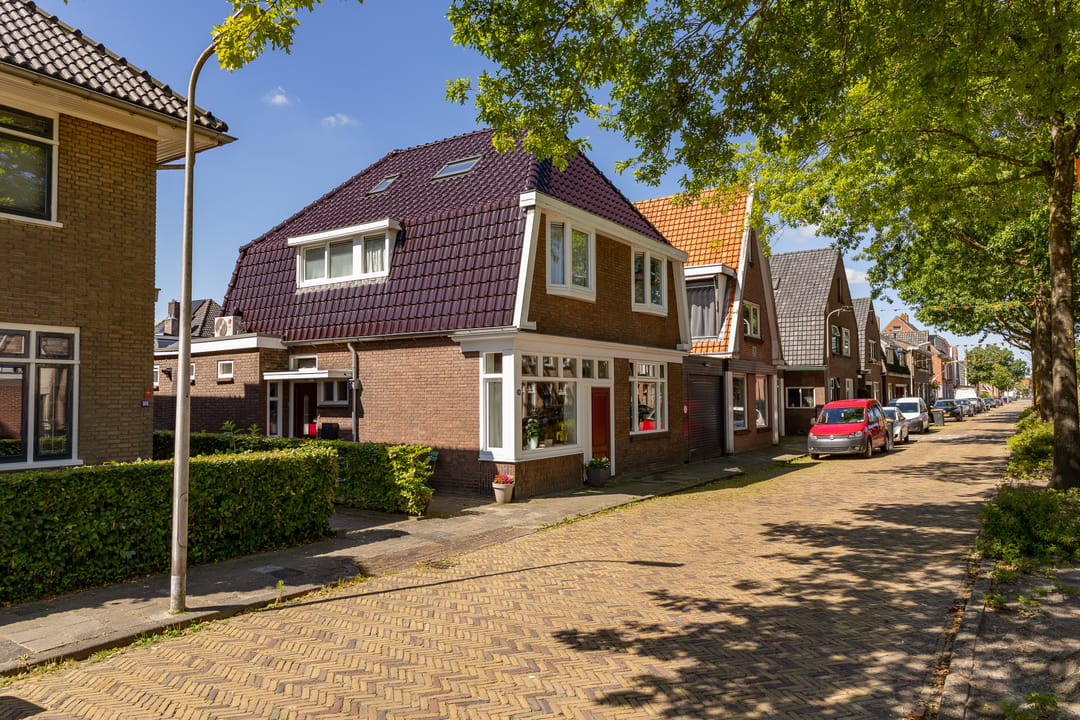 Photo 58 of van Echtenstraat 106
