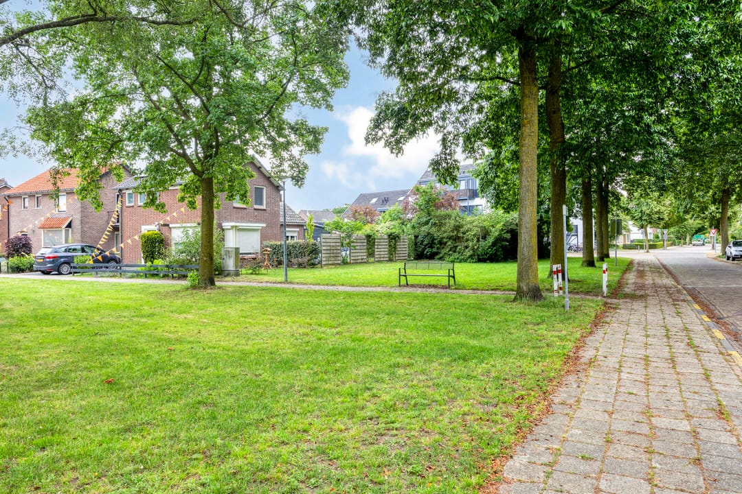 Photo 38 of Troelstrastraat 1