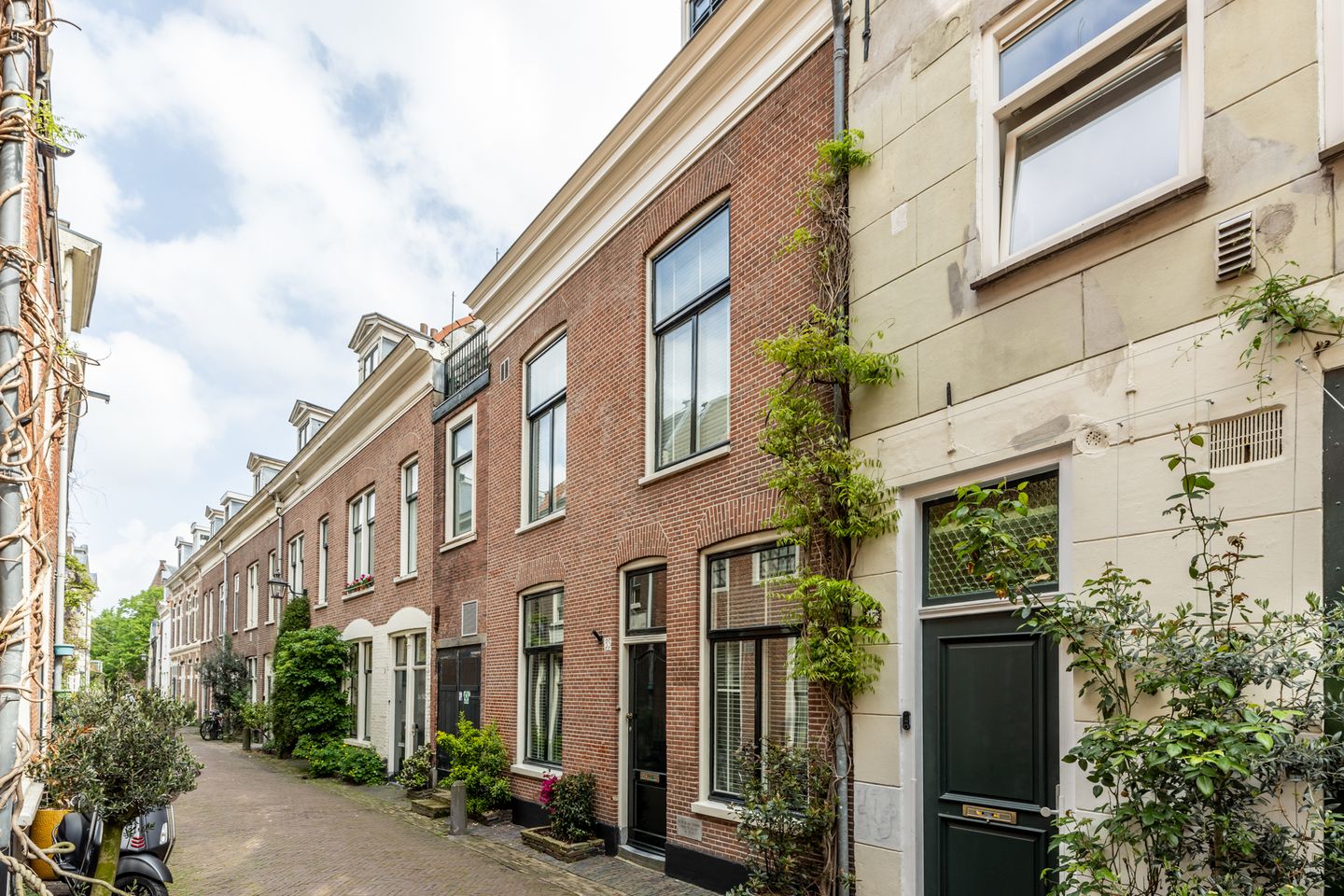 Foto 1 van Lange Wijngaardstraat 33