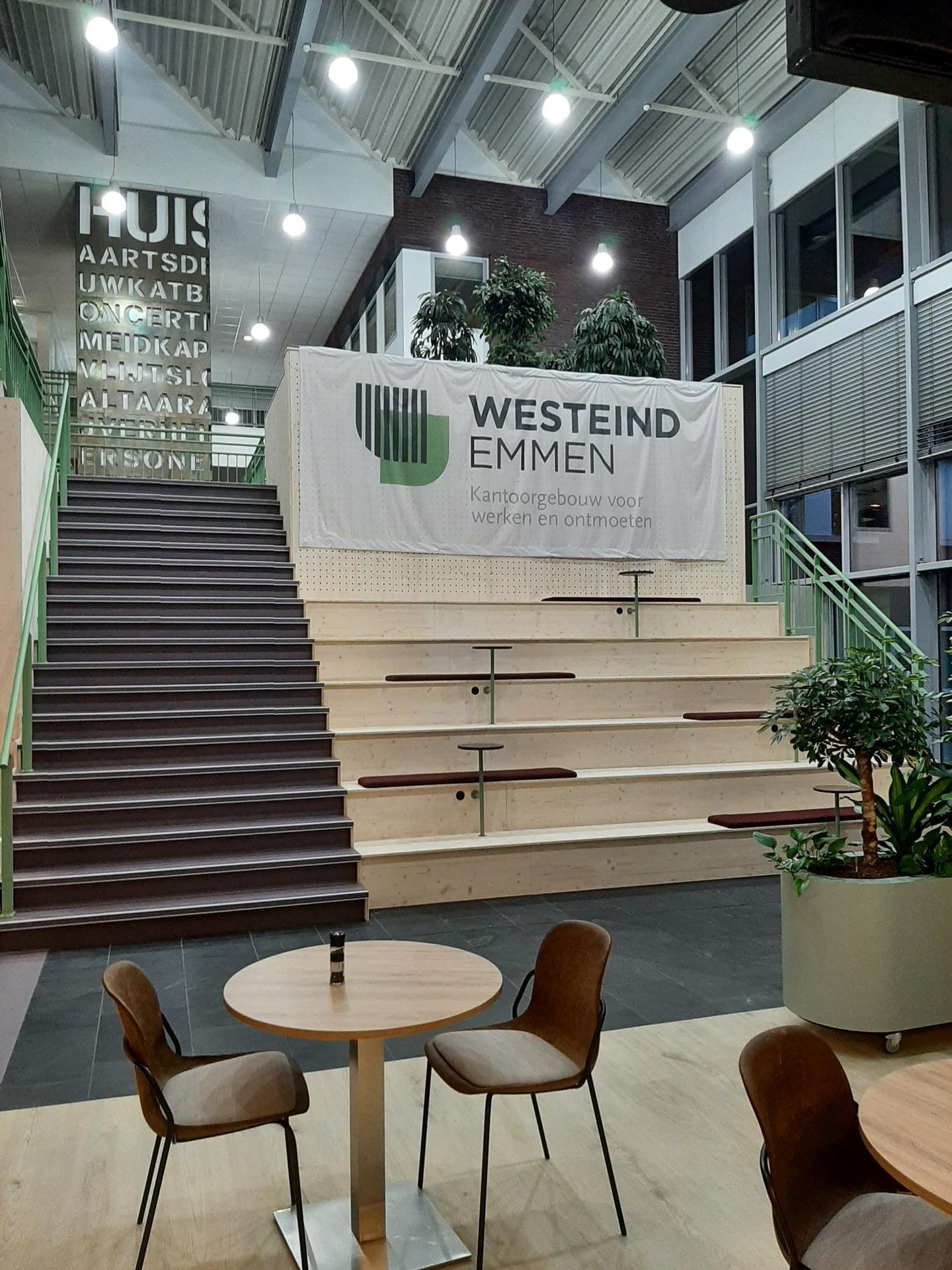 View photo 5 of Westeind 52
