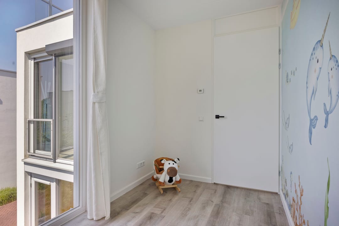 Photo 26 of Waterwijk 35-A