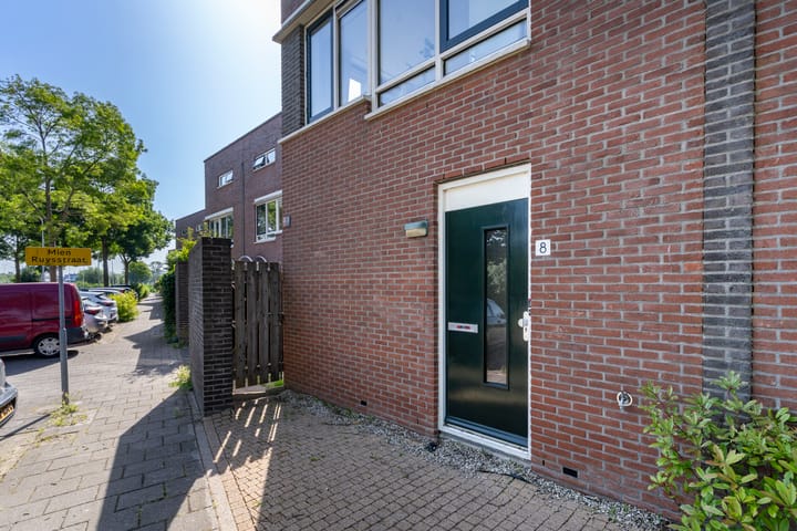 Foto 2 van Marga Klompéstraat 8