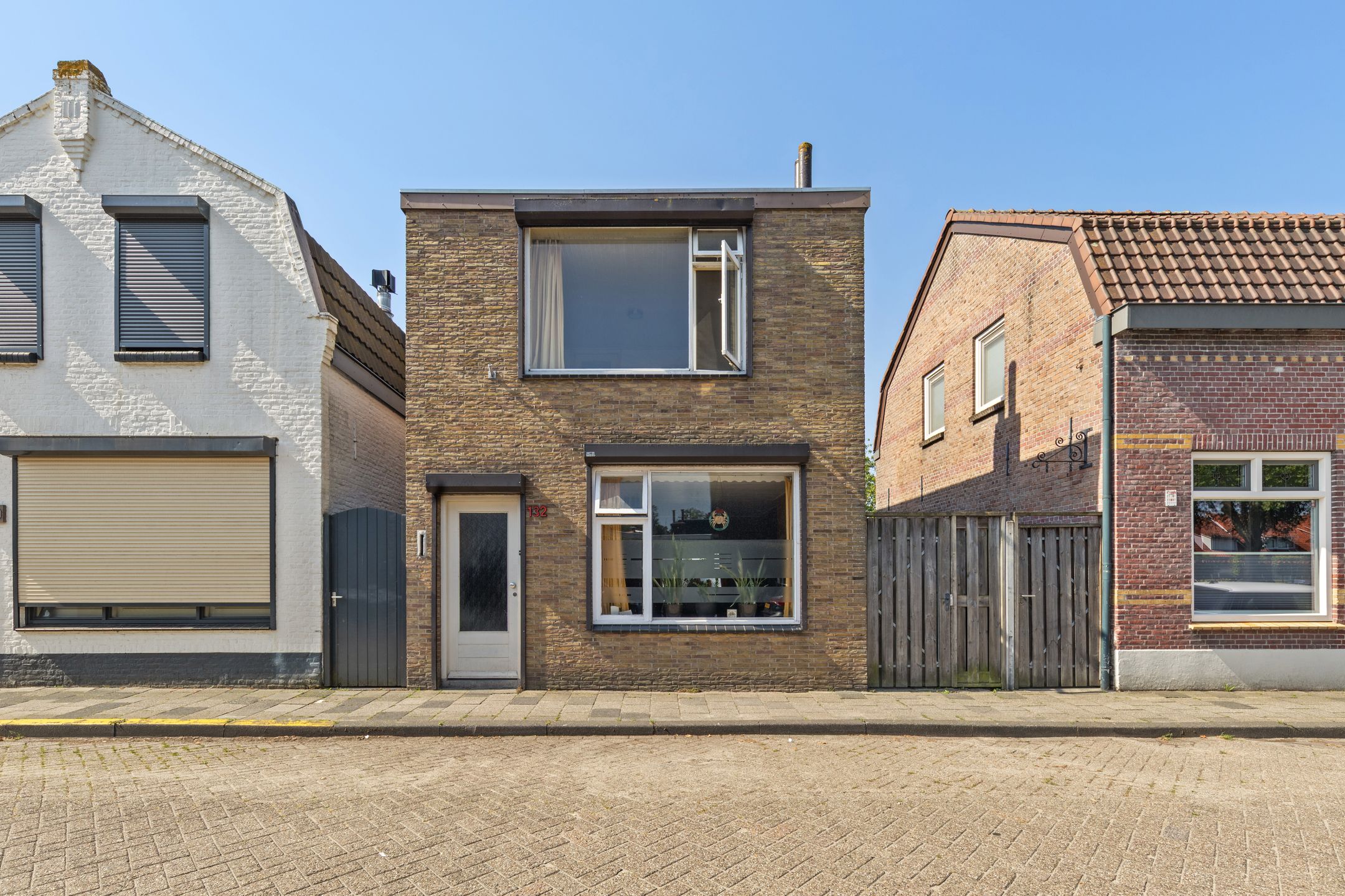 Foto 45 van Voorstraat 132
