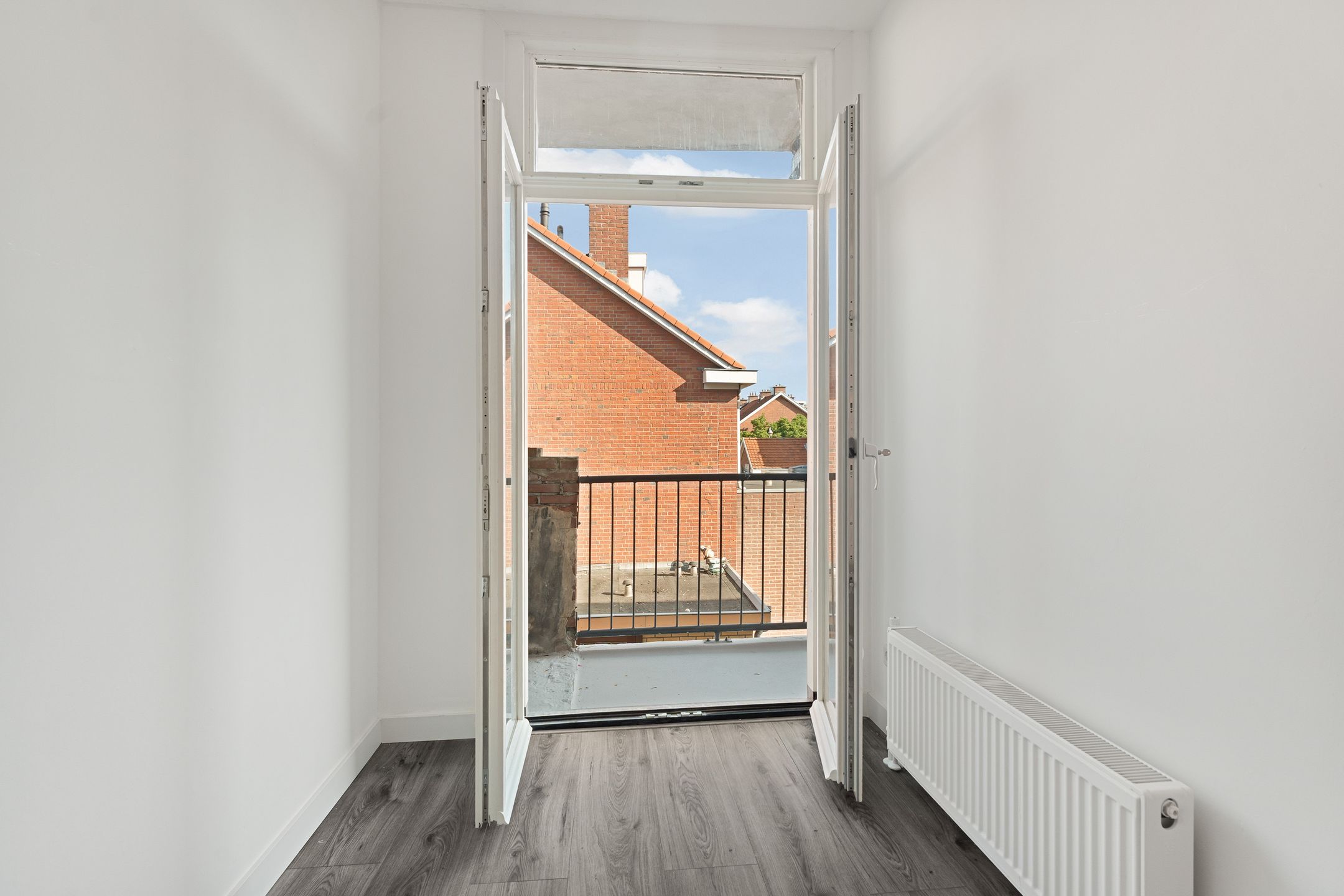 Photo 33 of Linnaeusstraat 61