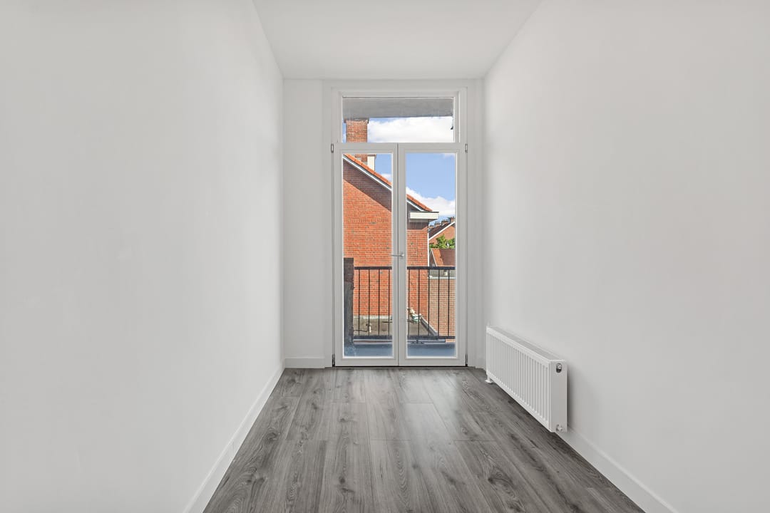 Photo 31 of Linnaeusstraat 61