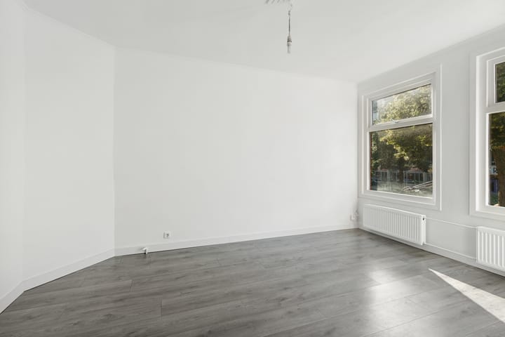 Photo 5 of Linnaeusstraat 61