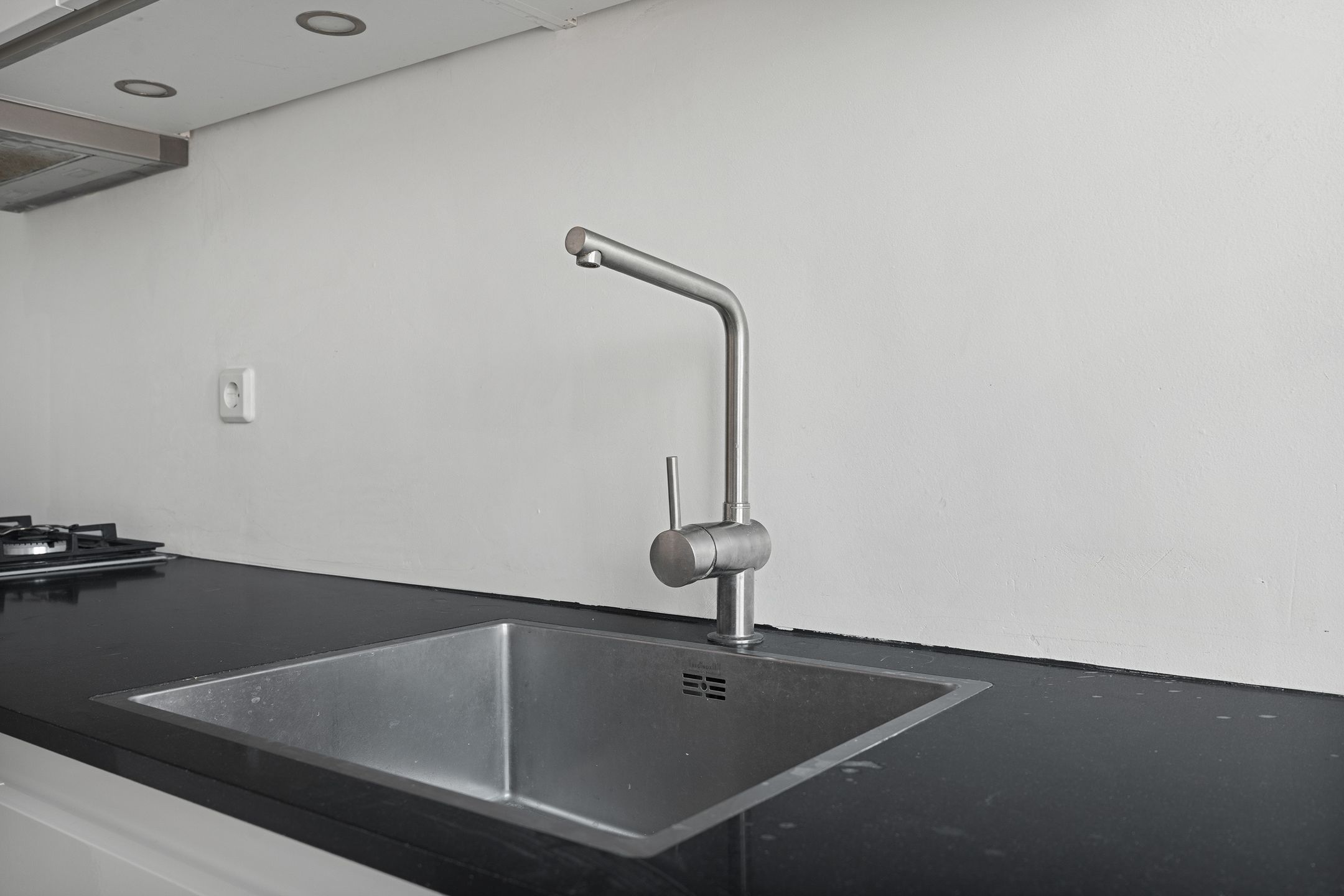 Photo 15 of Linnaeusstraat 61