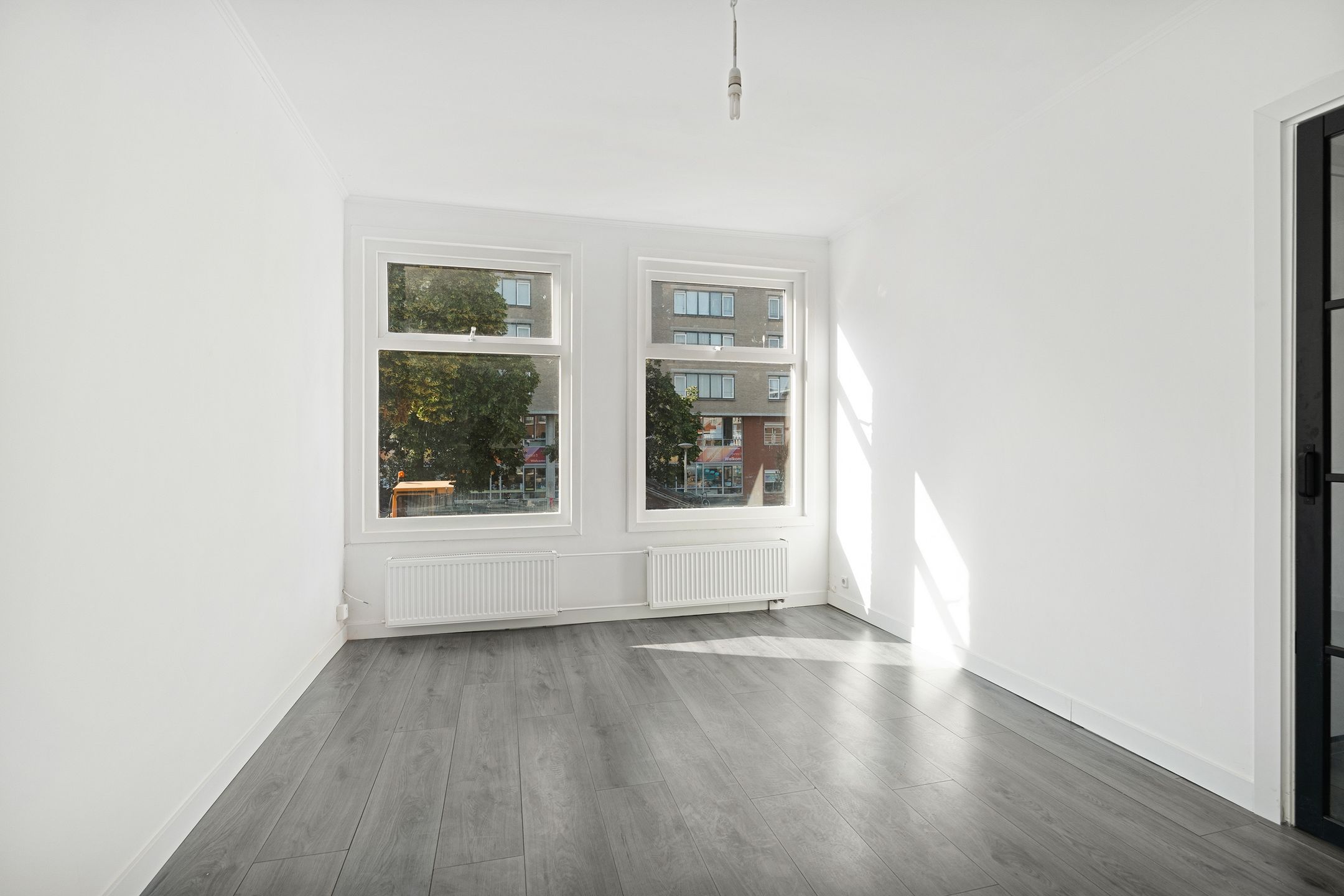 Photo 6 of Linnaeusstraat 61