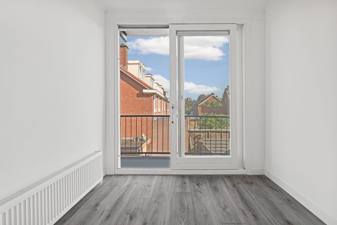 Photo 26 of Linnaeusstraat 61