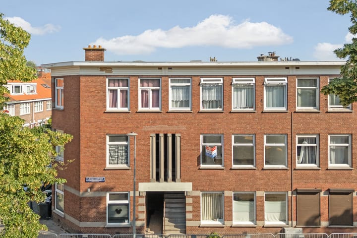 Photo 2 of Linnaeusstraat 61