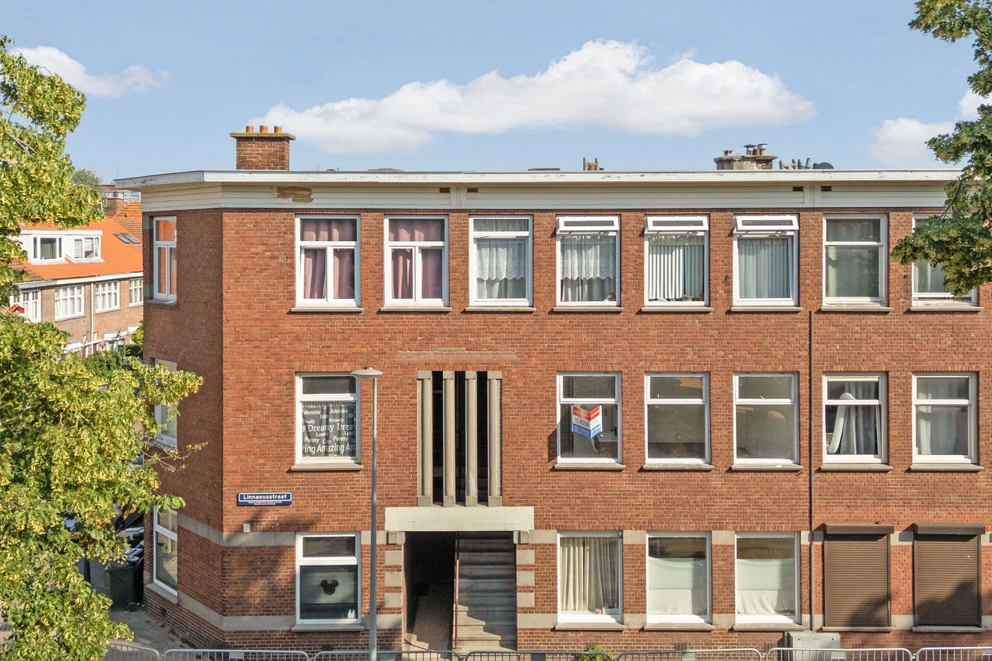 Photo 1 of Linnaeusstraat 61