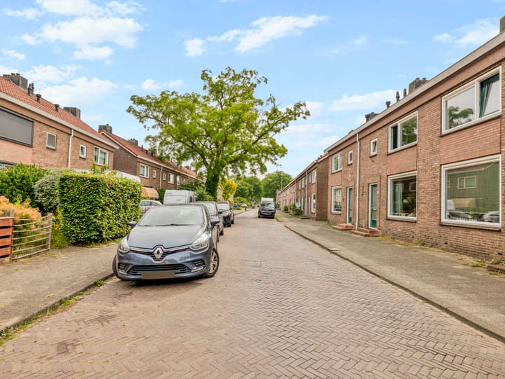 Foto 2 van Debussylaan 83