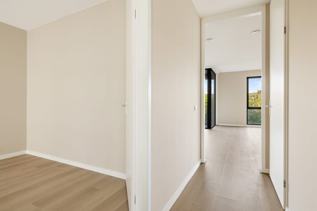 Photo 8 of Dudokstraat 46