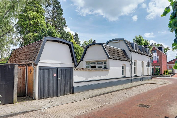 Hoekwoning te koop: Blekerstraat 68, Enschede