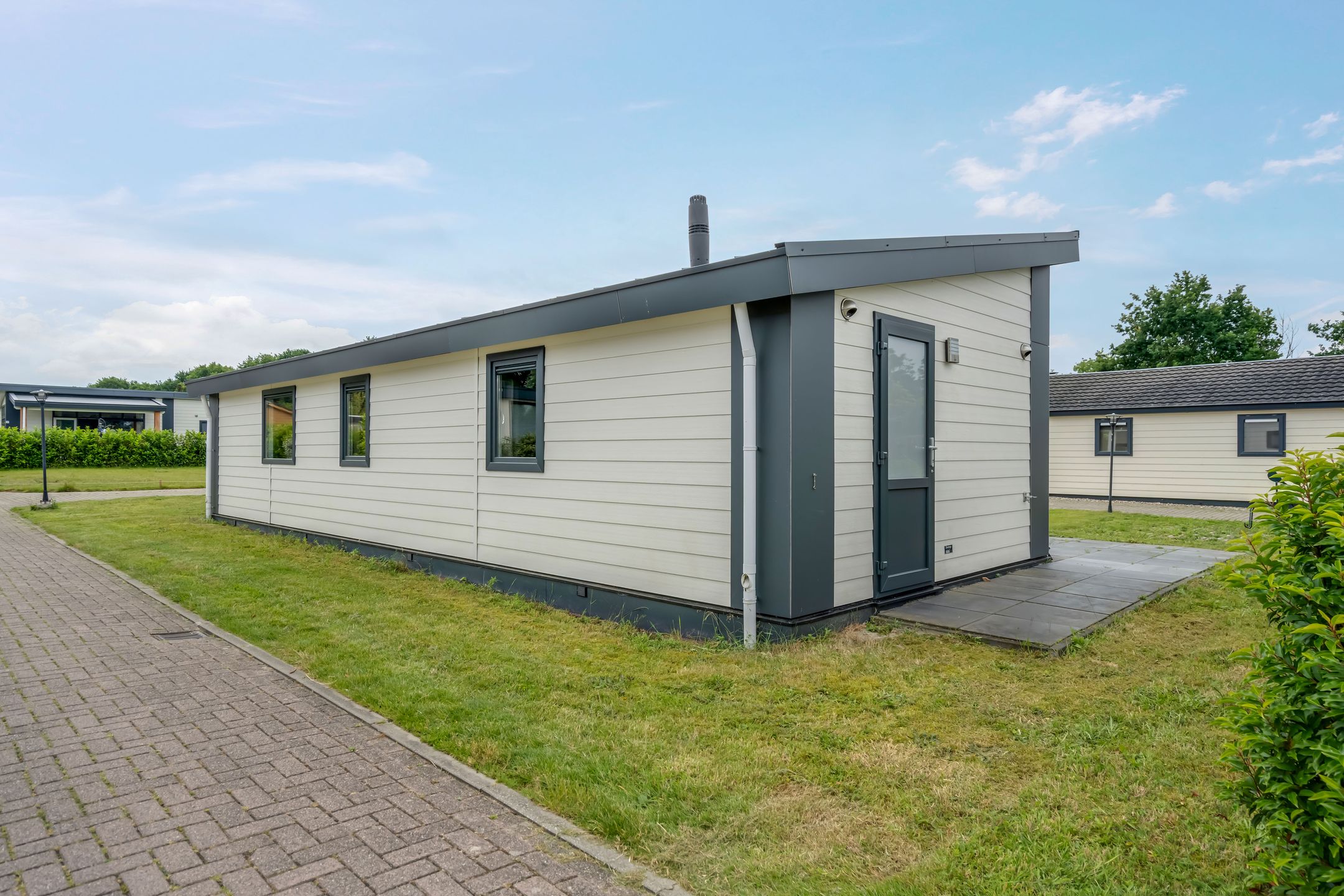 2-bedroom freehold villa in Sint Jansklooster — photo 4 of 5