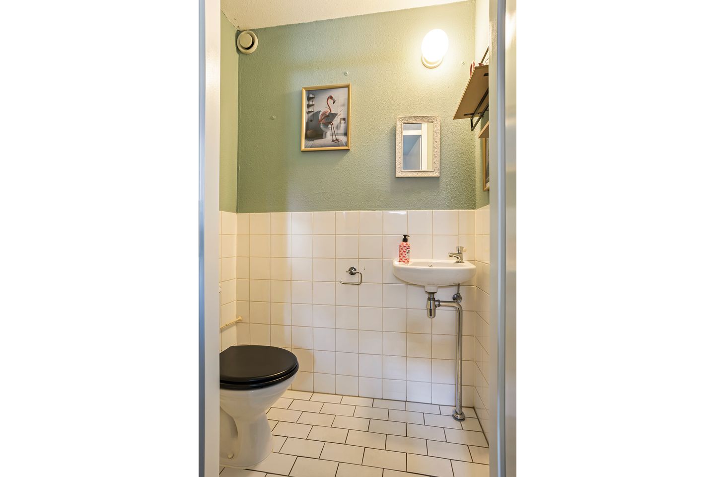 Photo 10 of Meynertzhagenstraat 7