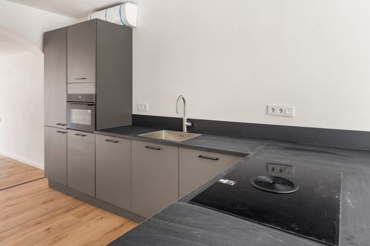 Tussenwoning te koop: Voorstraat 44, Beesd