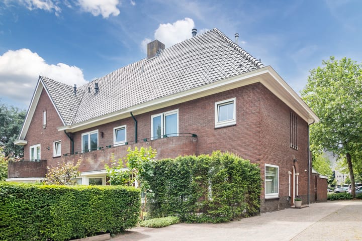 Burgemeester Tenkinkstraat 28