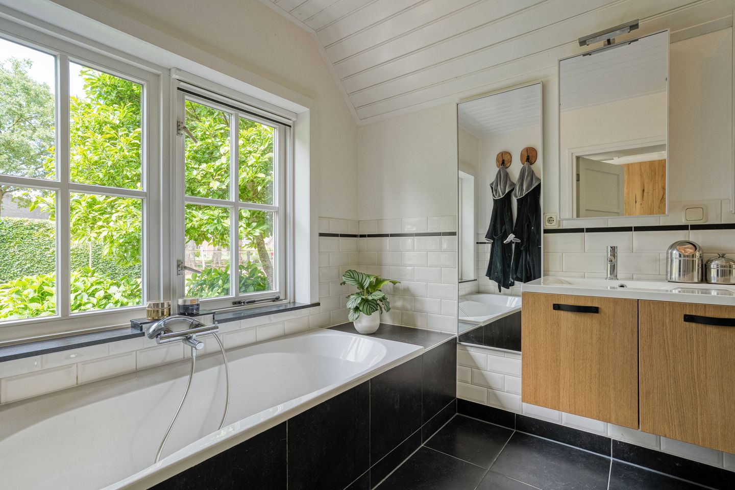 Foto 40 van Kringsloot-west 8