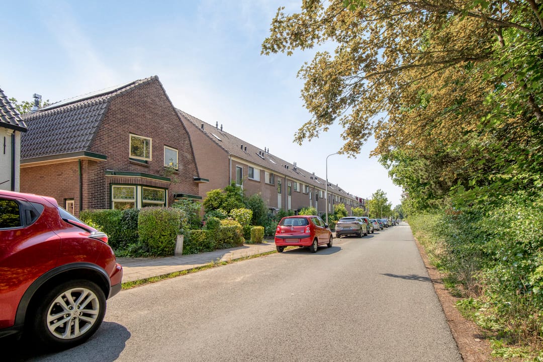 Photo 38 of Zeestraat 97