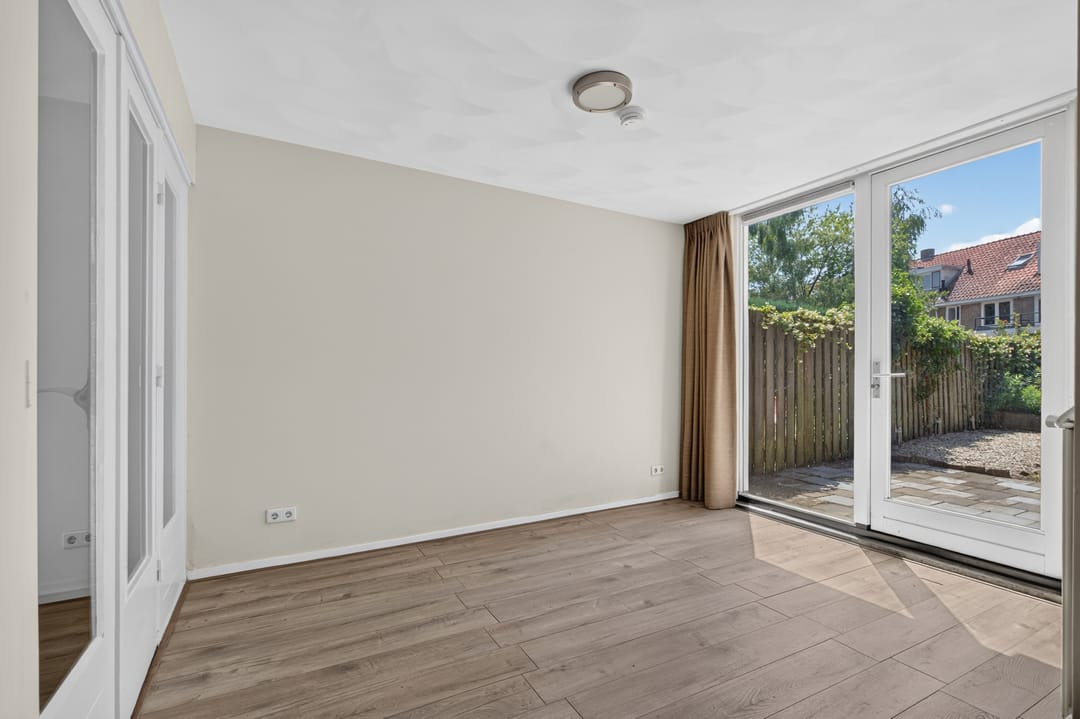 Photo 22 of Distelstraat 32