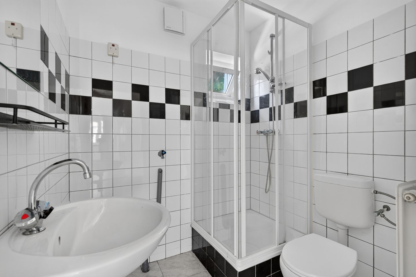 Photo 20 of Distelstraat 32